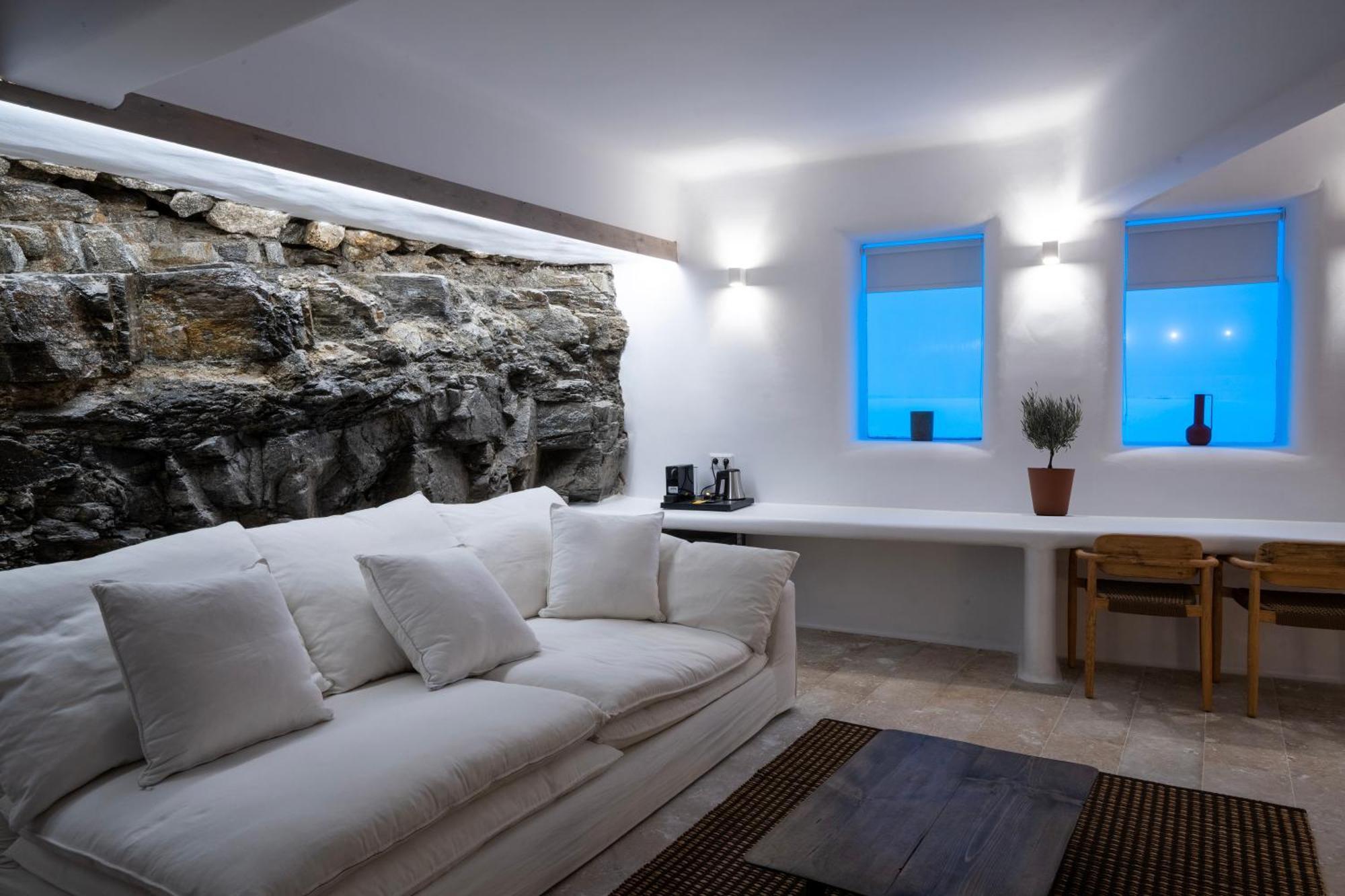 White Stone Mykonos Agios Ioannis Diakoftis